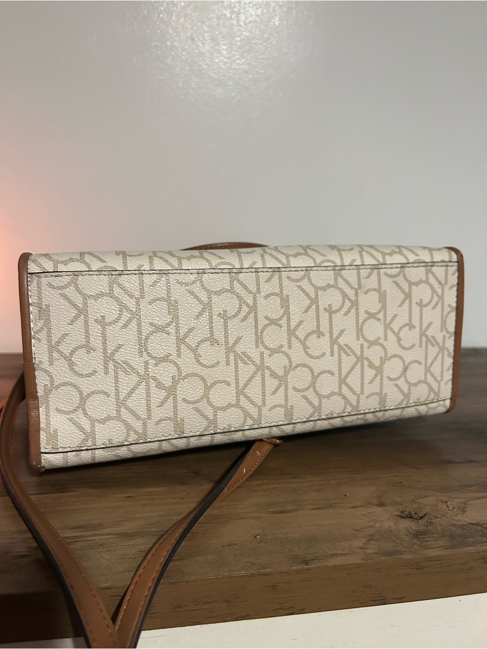Calvin Klein Cream Satchel with Tan Trim and Logo - Picture 5 of 12